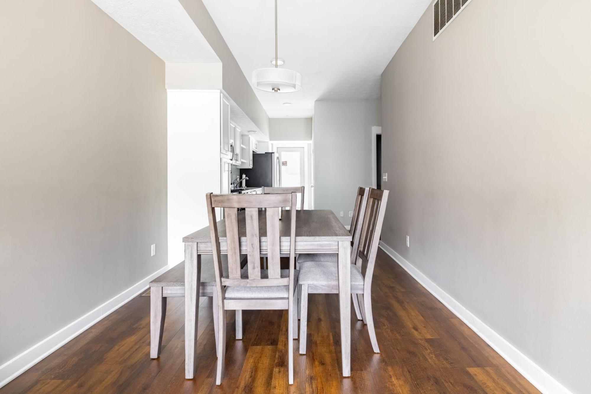 Luxury Downtown Townhome Unit 7 Cleveland Exterior photo