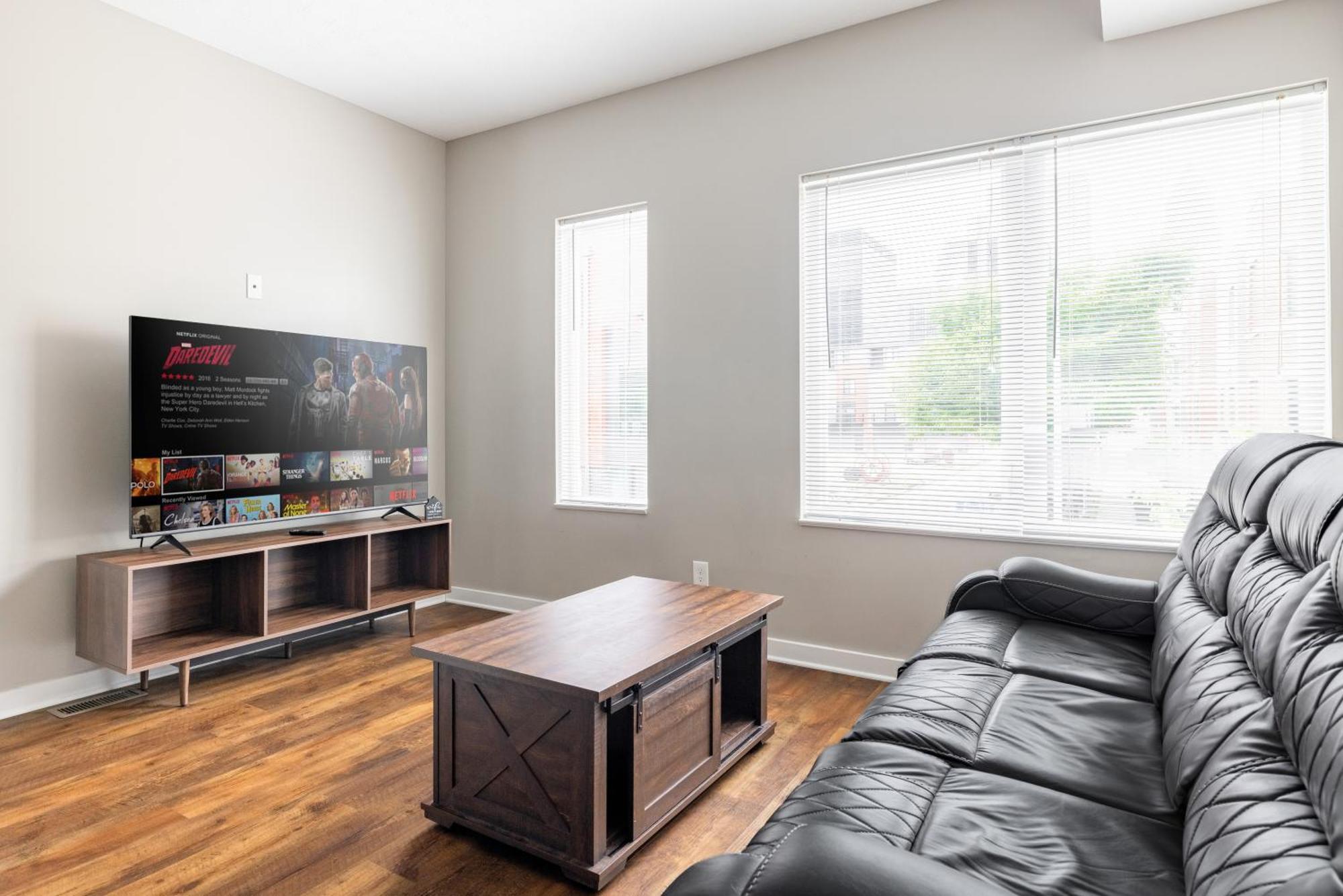 Luxury Downtown Townhome Unit 7 Cleveland Exterior photo